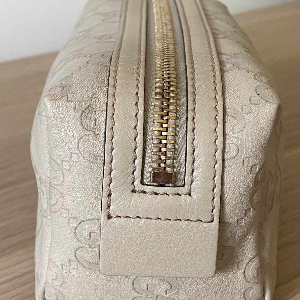 Gucci Leather Cosmetic Makeup Pouch - Picture 6 of 14